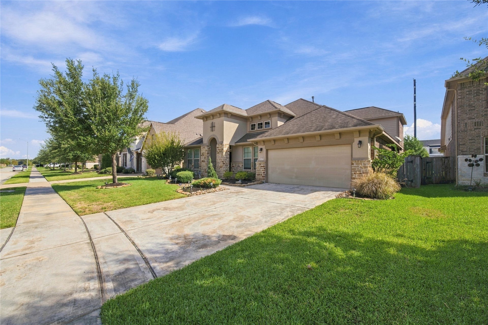 16510 Hamilton Pool Drive, Cypress, TX 77433 16510 Hamilton Pool Drive, Cypress, TX 77433