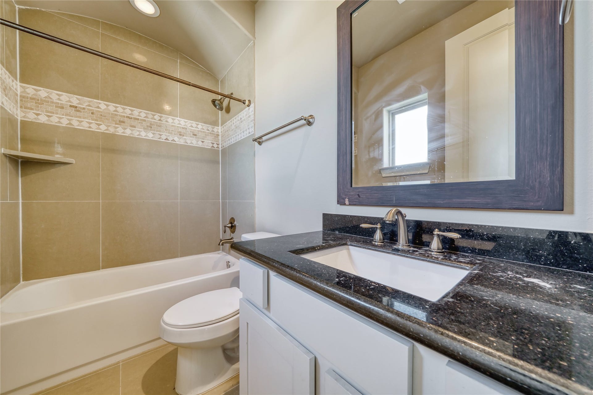 2029 Fannin Station N, Houston, TX 77045 2029 Fannin Station N, Houston, TX 77045