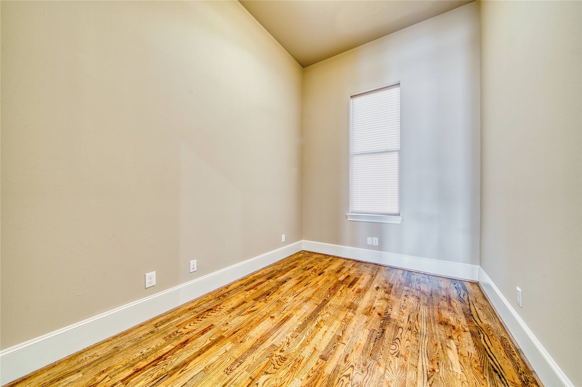 2029 Fannin Station N, Houston, TX 77045 2029 Fannin Station N, Houston, TX 77045