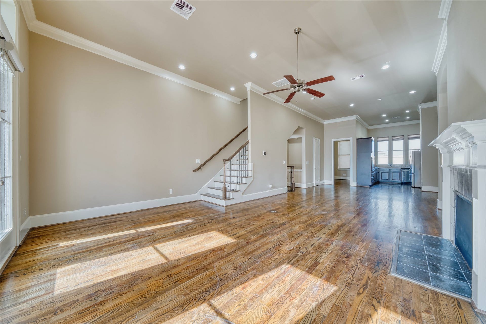 2029 Fannin Station N, Houston, TX 77045 2029 Fannin Station N, Houston, TX 77045