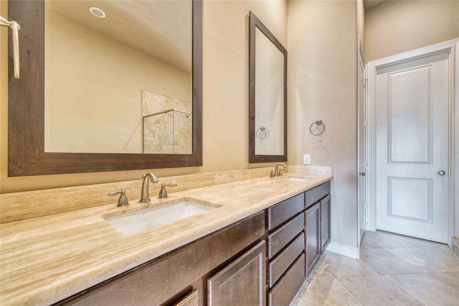 2029 Fannin Station N, Houston, TX 77045 2029 Fannin Station N, Houston, TX 77045