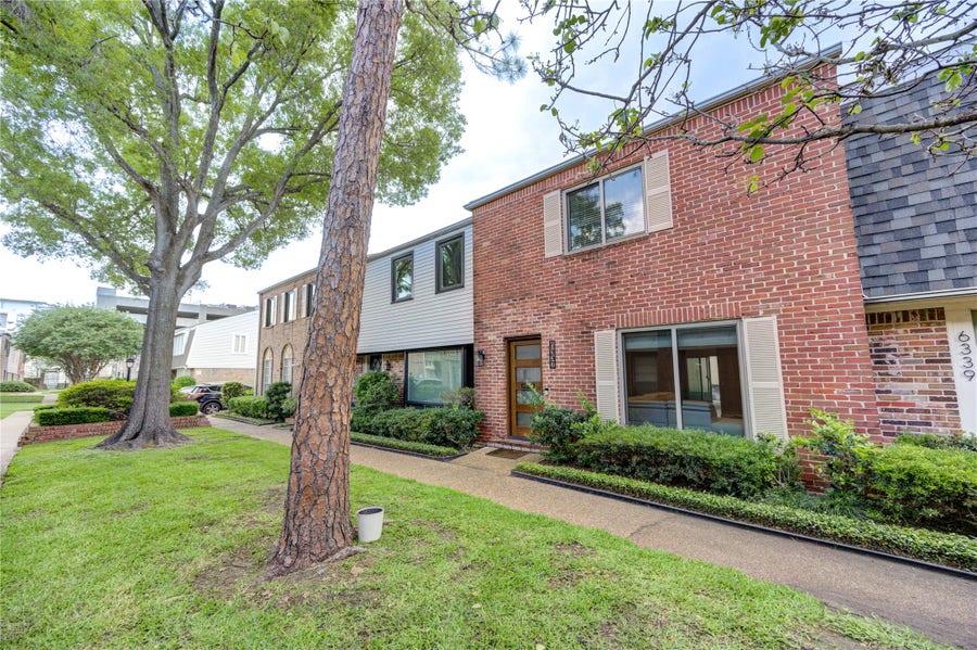 Property photo for 6337 Briar Rose Drive, #145, Houston, TX