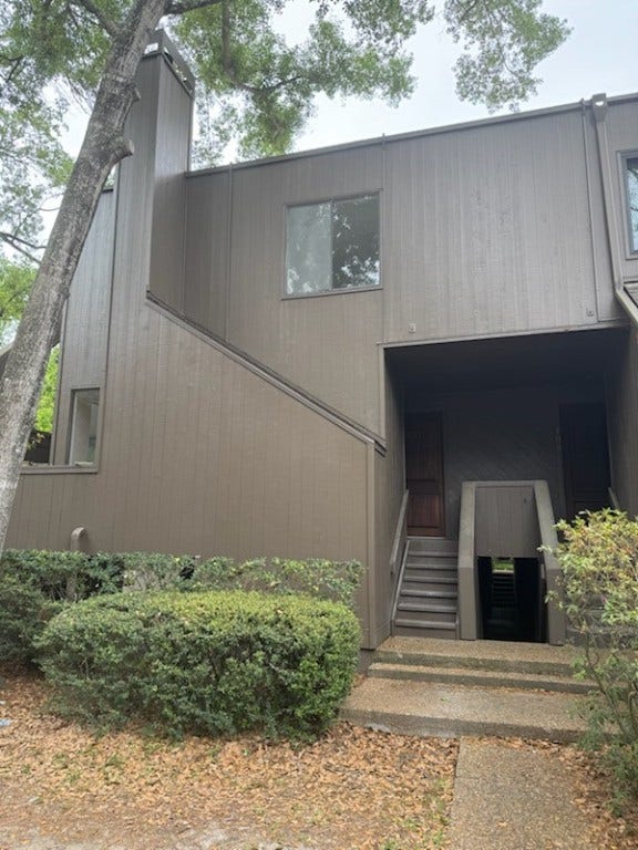 Property photo for 100 Litchfield Lane, Houston, TX