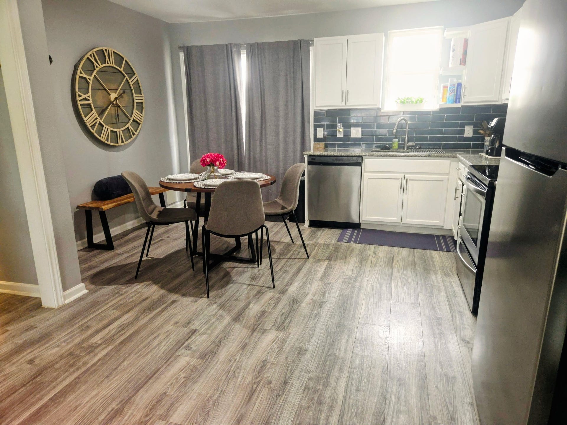 Kitchen and breakfast area flows seamlessly from the family room.