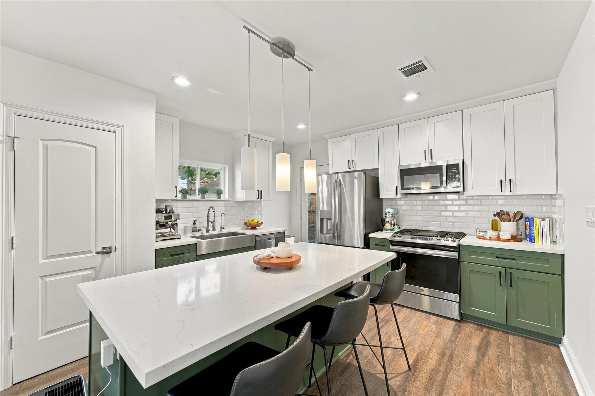 1614 Fulton Street, Houston, TX 77009 1614 Fulton Street, Houston, TX 77009