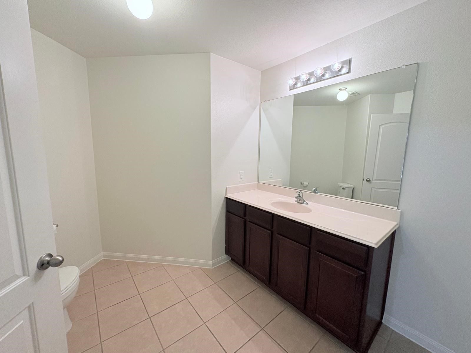 9406 Gold Mountain Drive, Rosharon, TX 77583 9406 Gold Mountain Drive, Rosharon, TX 77583