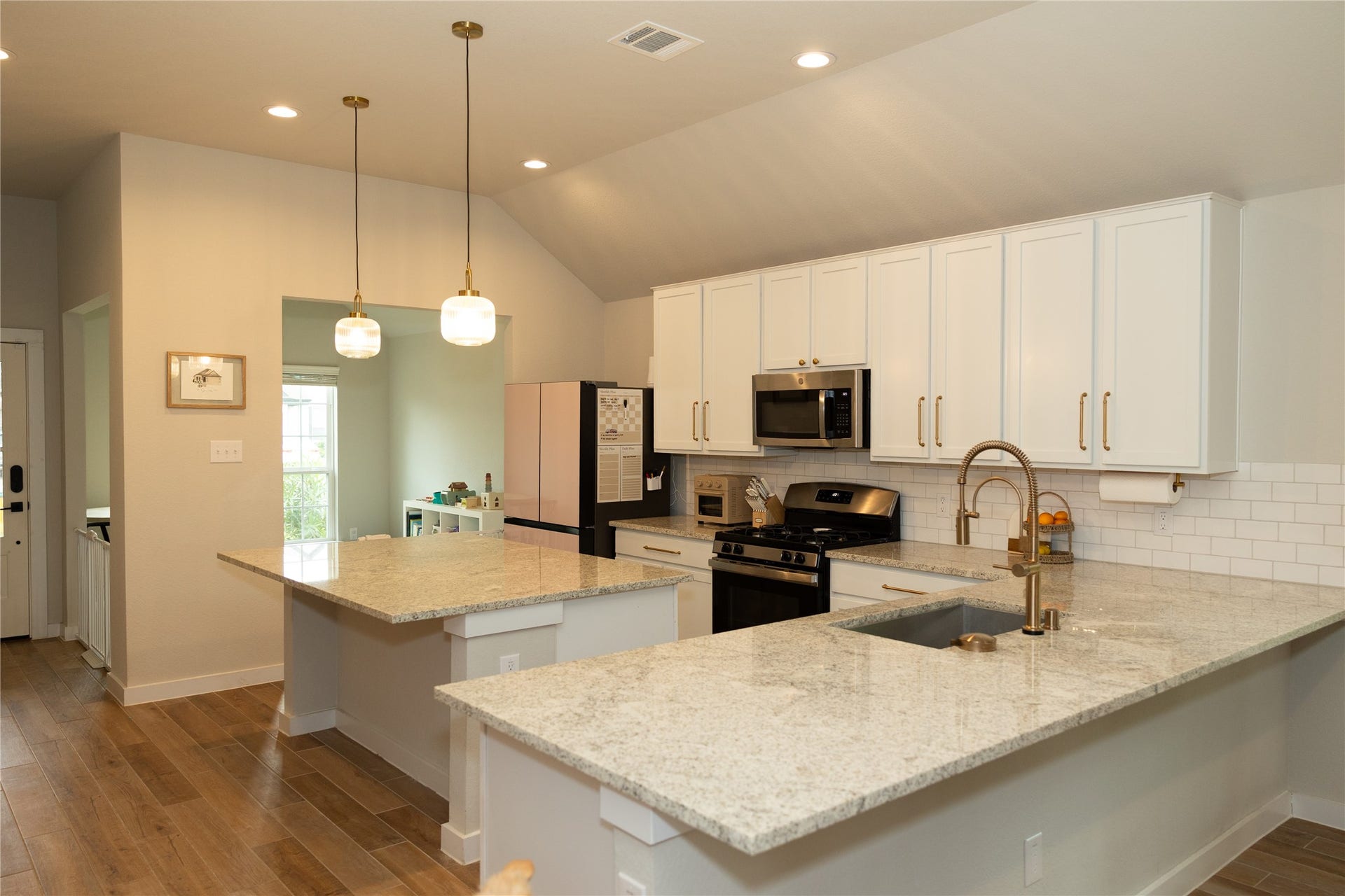 1864 Cypress Canyon Trail, Conroe, TX 77301 1864 Cypress Canyon Trail, Conroe, TX 77301