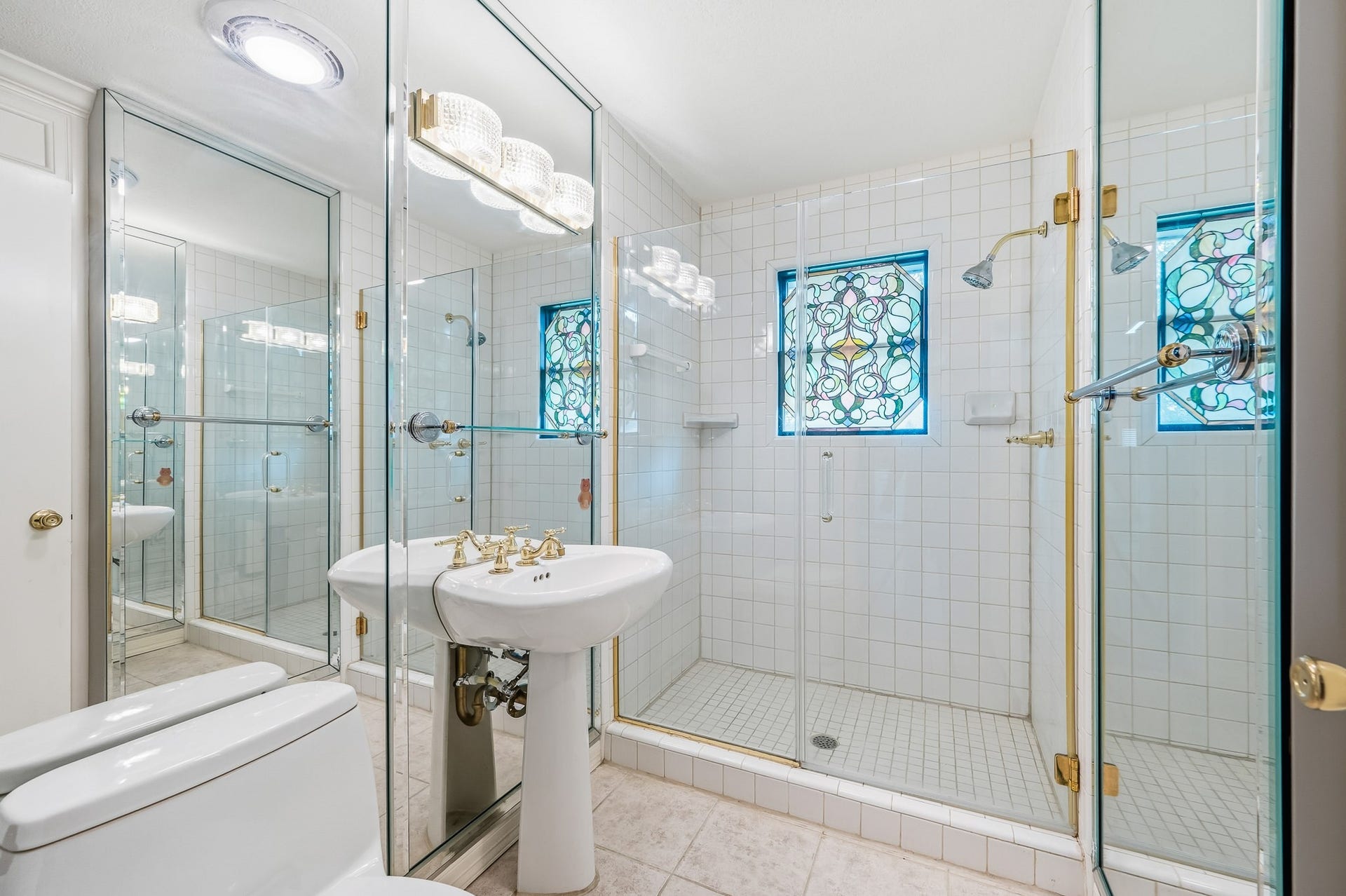 2111 N Galveston Avenue, Pearland, TX 77581 2111 N Galveston Avenue, Pearland, TX 77581