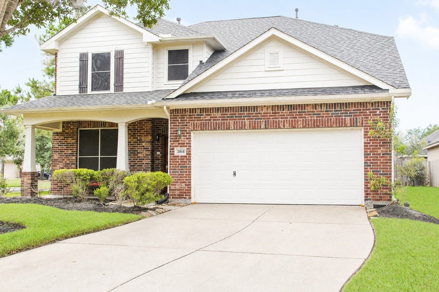 Property photo for 2814 Silver Bend Lane, Rosharon, TX