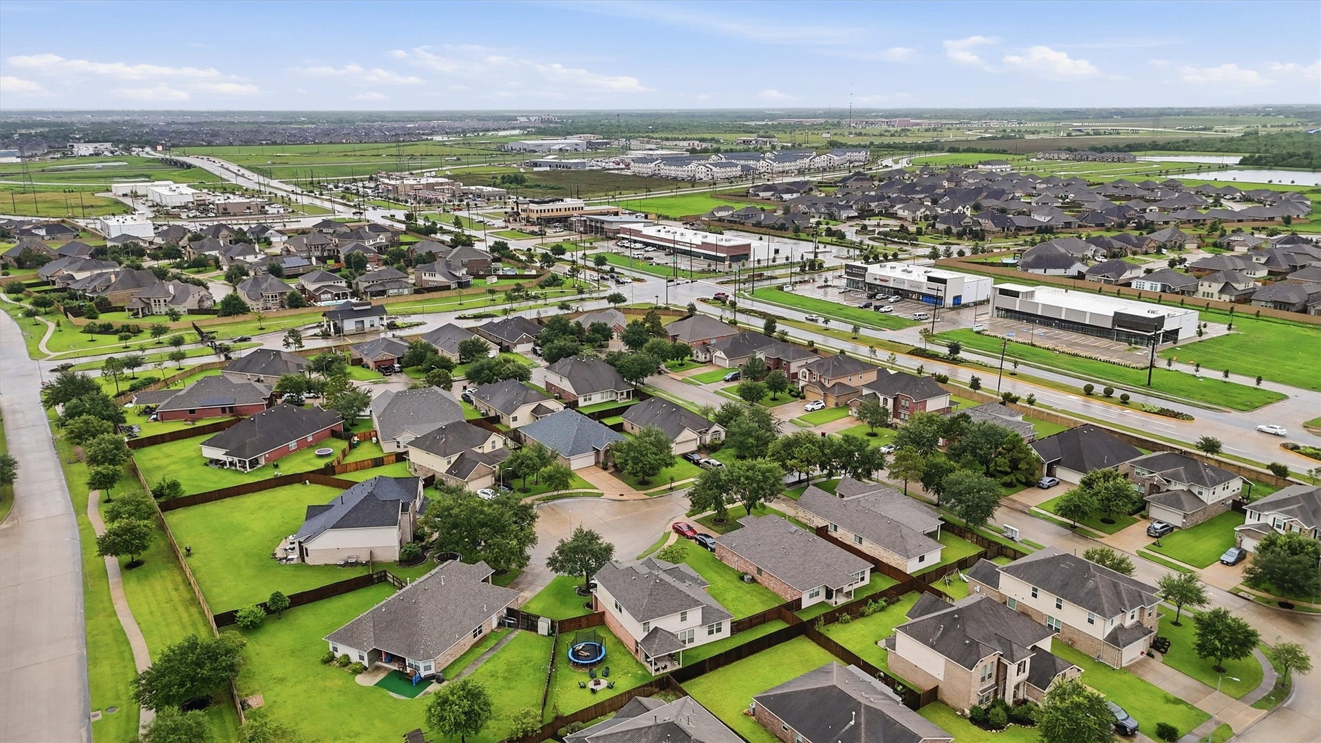 9906 Jewel Lane, Rosharon, TX 77583