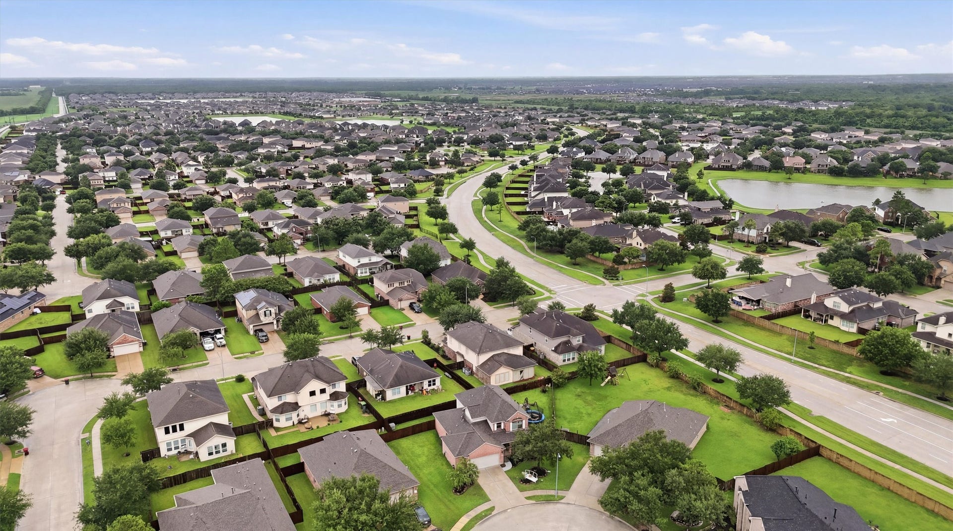 9906 Jewel Lane, Rosharon, TX 77583