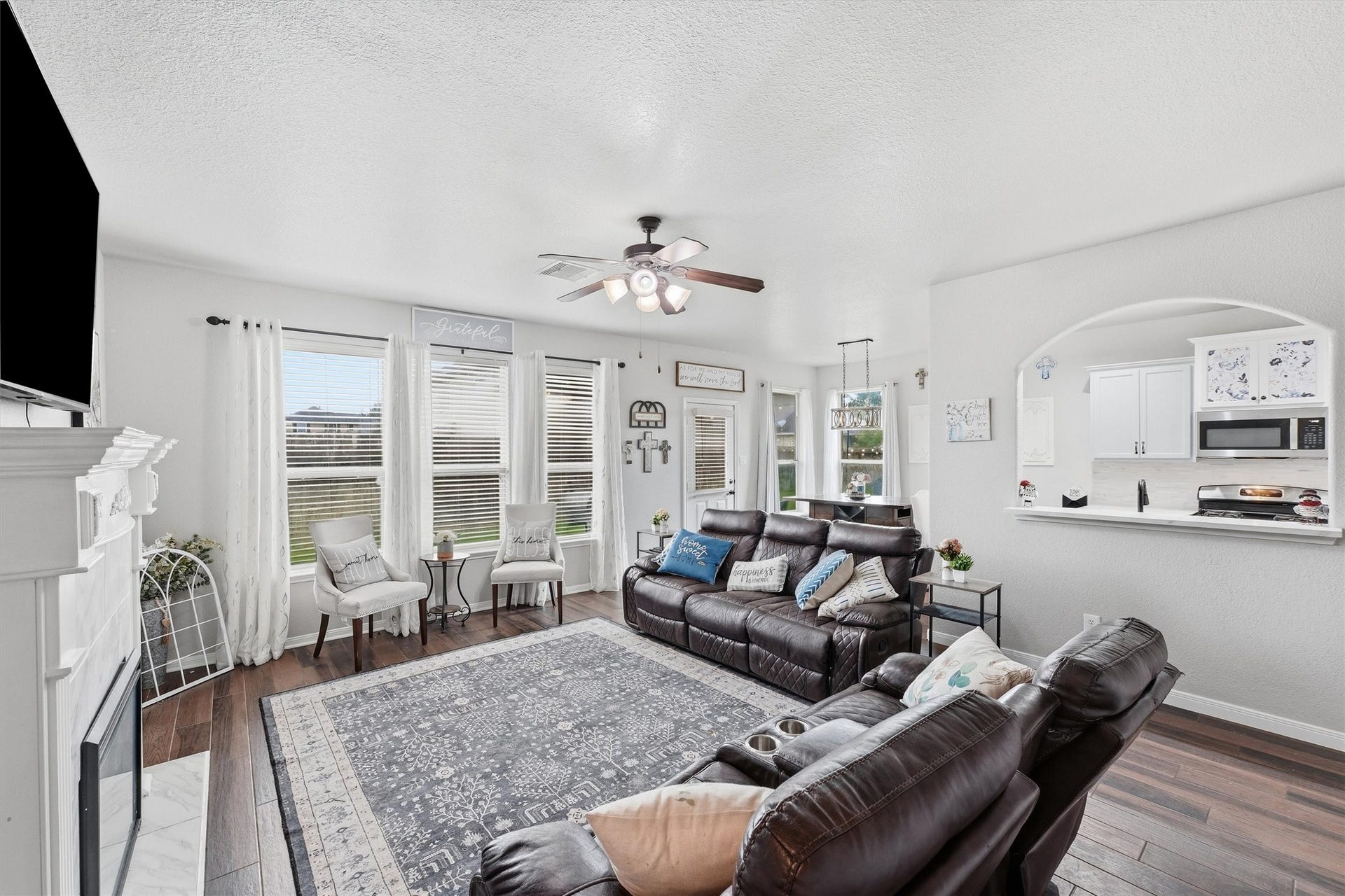 9906 Jewel Lane, Rosharon, TX 77583