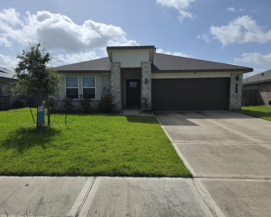 Property photo for 21 Desert Spring Lane, Manvel, TX