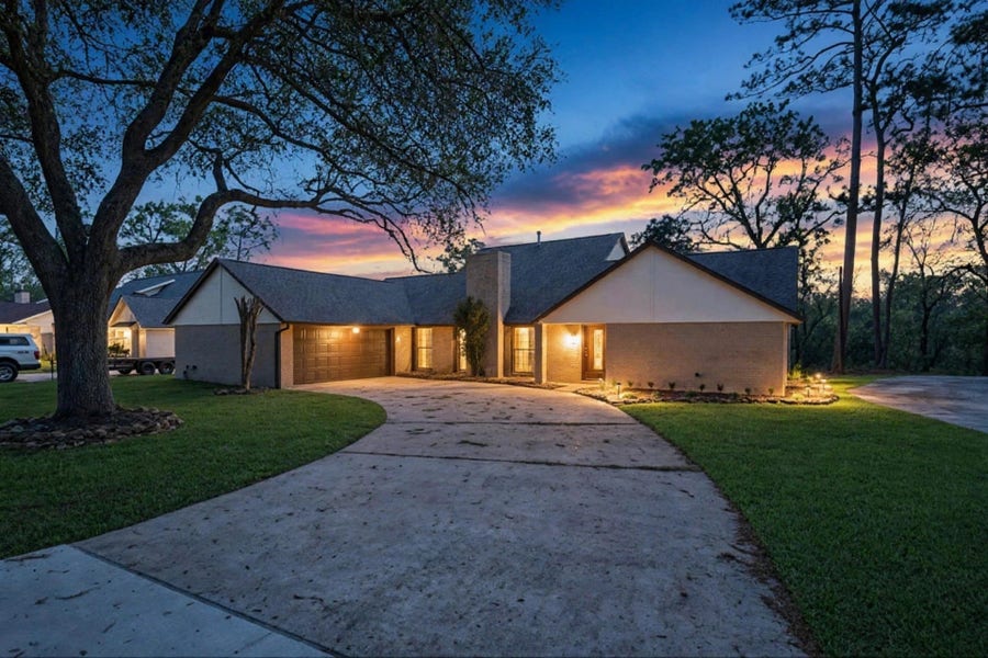 Property photo for 1134 Chestnut Ridge Road, Houston, TX