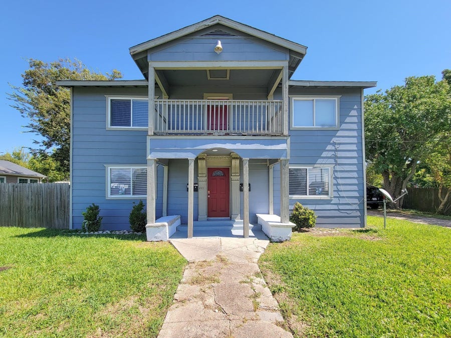 Property photo for 711 Avenue A, #3, La Marque, TX