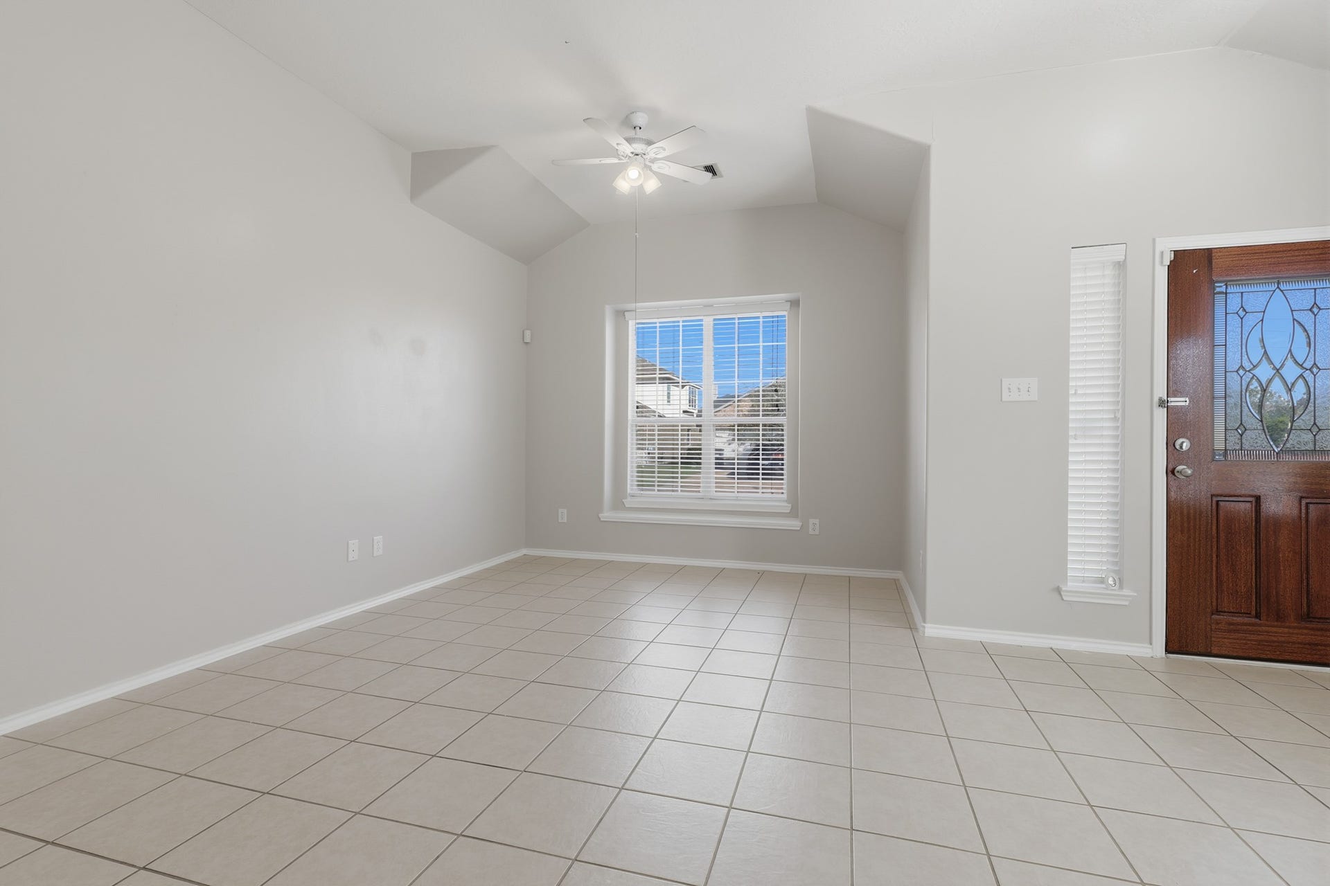 21207 Colton Cove Drive, Houston, TX 77095 Bay window outlook to the street