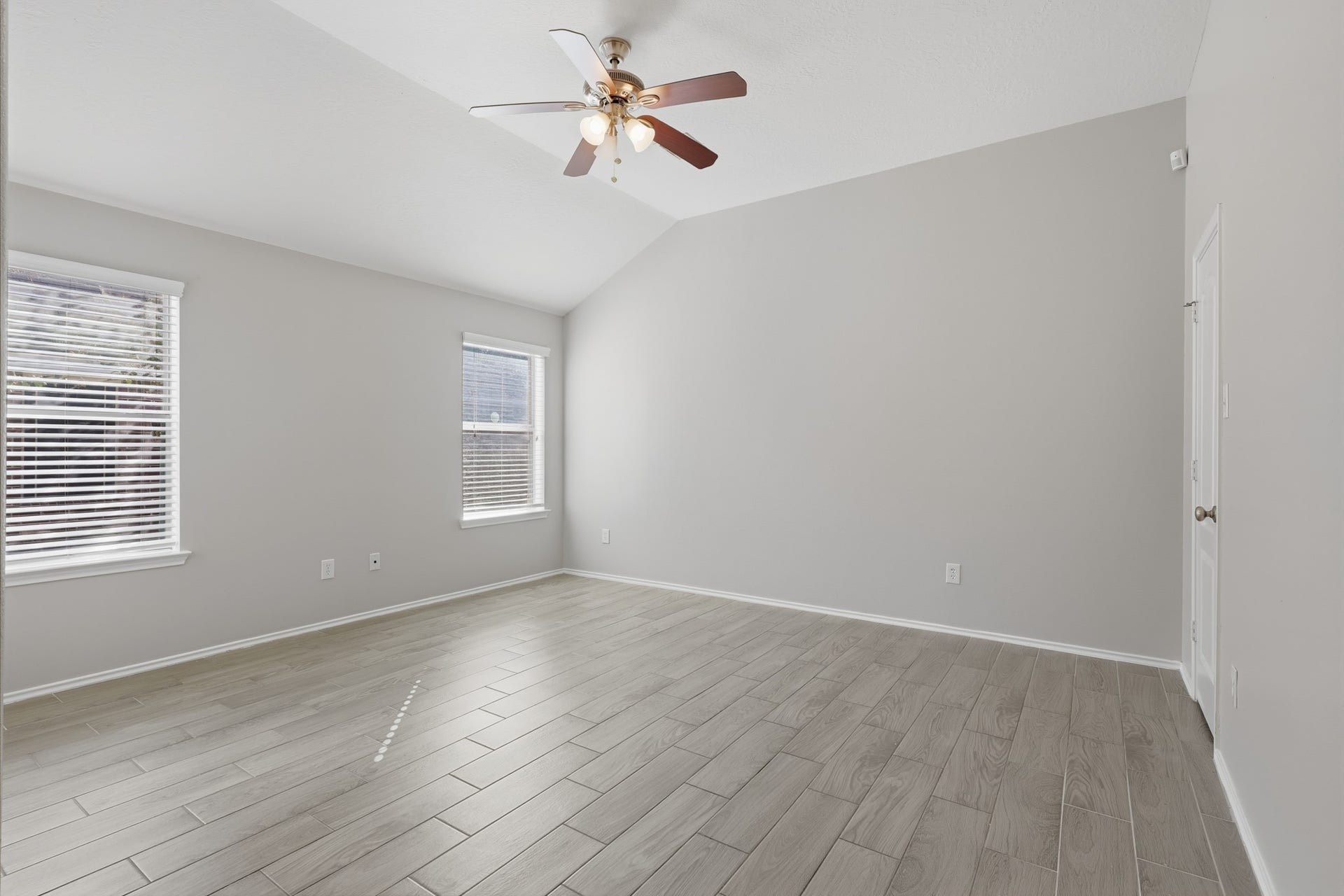 21207 Colton Cove Drive, Houston, TX 77095 Primary room