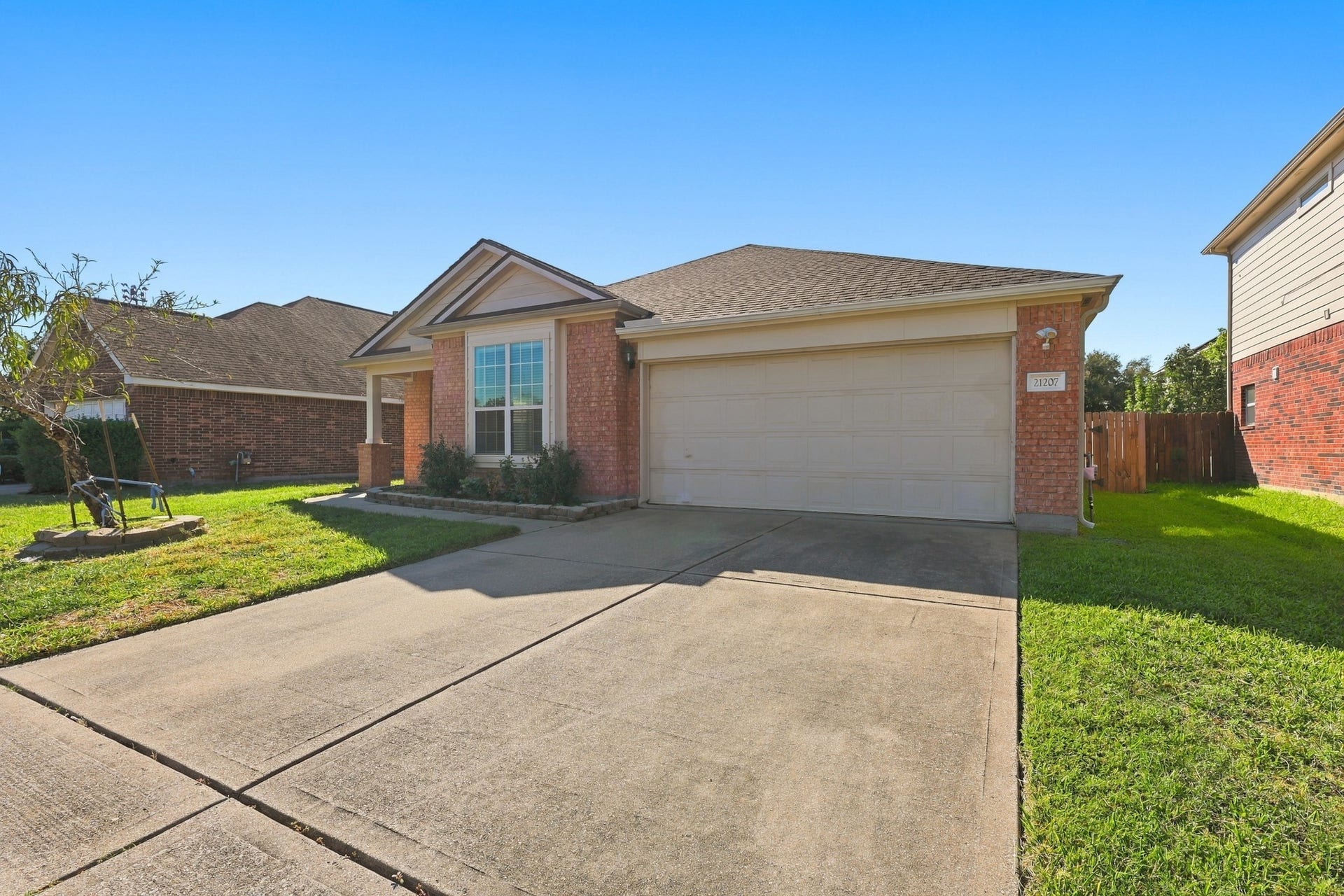 21207 Colton Cove Drive, Houston, TX 77095 21207 Colton Cove Drive, Houston, TX 77095