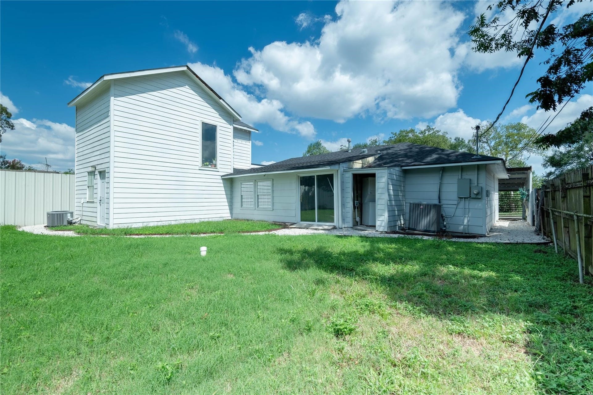 6414 Crestridge Street, Houston, TX 77033 6414 Crestridge Street, Houston, TX 77033