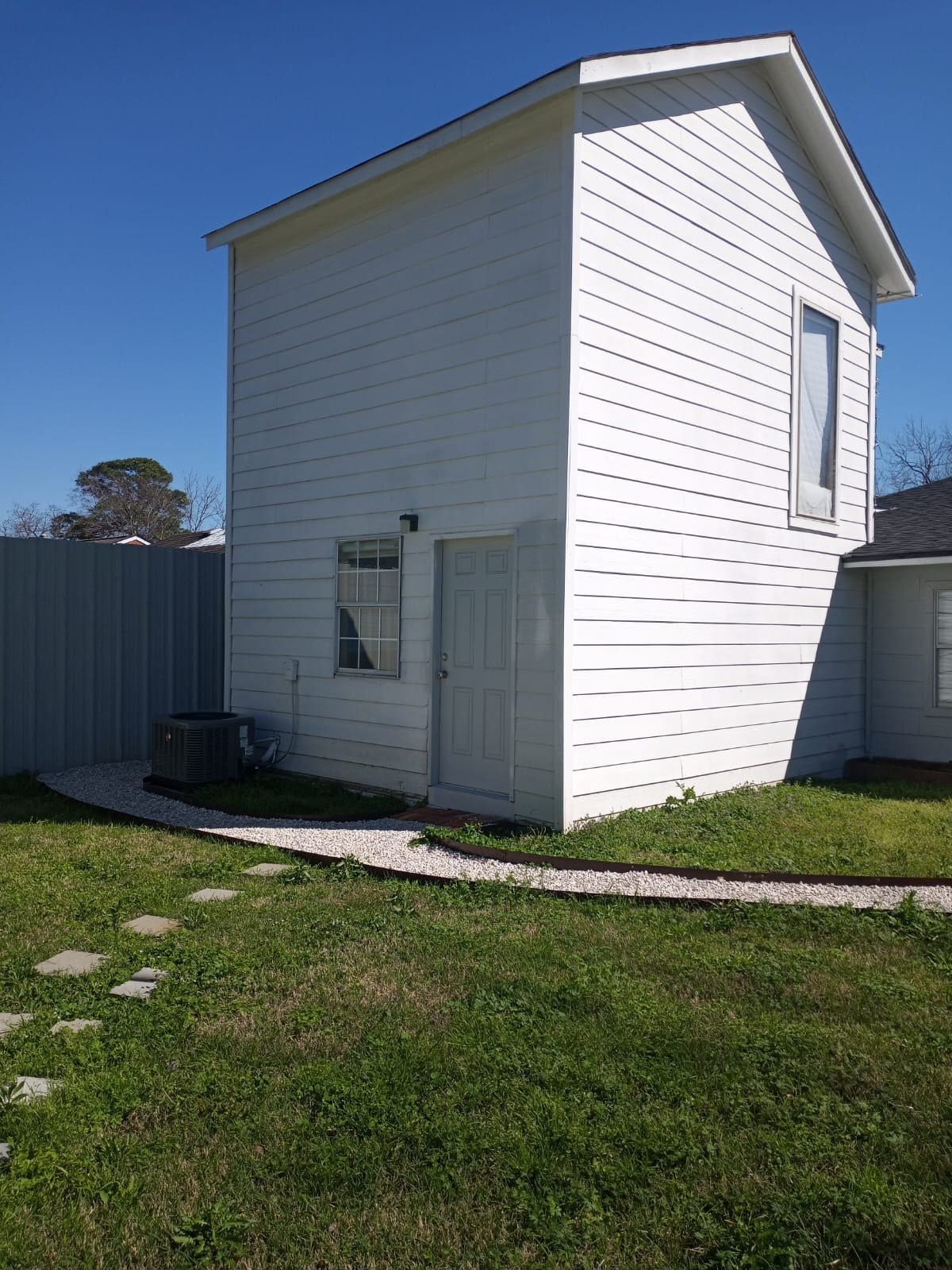6414 Crestridge Street, Houston, TX 77033 6414 Crestridge Street, Houston, TX 77033
