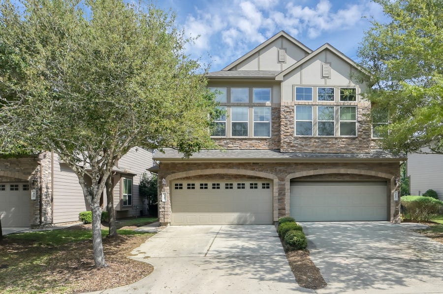 Property photo for 38 Aventura Place Place, Spring, TX