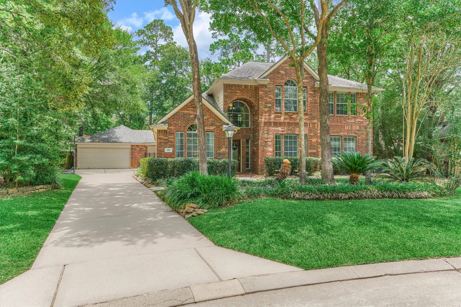 Property photo for 14 Kenmare Court, The Woodlands, TX
