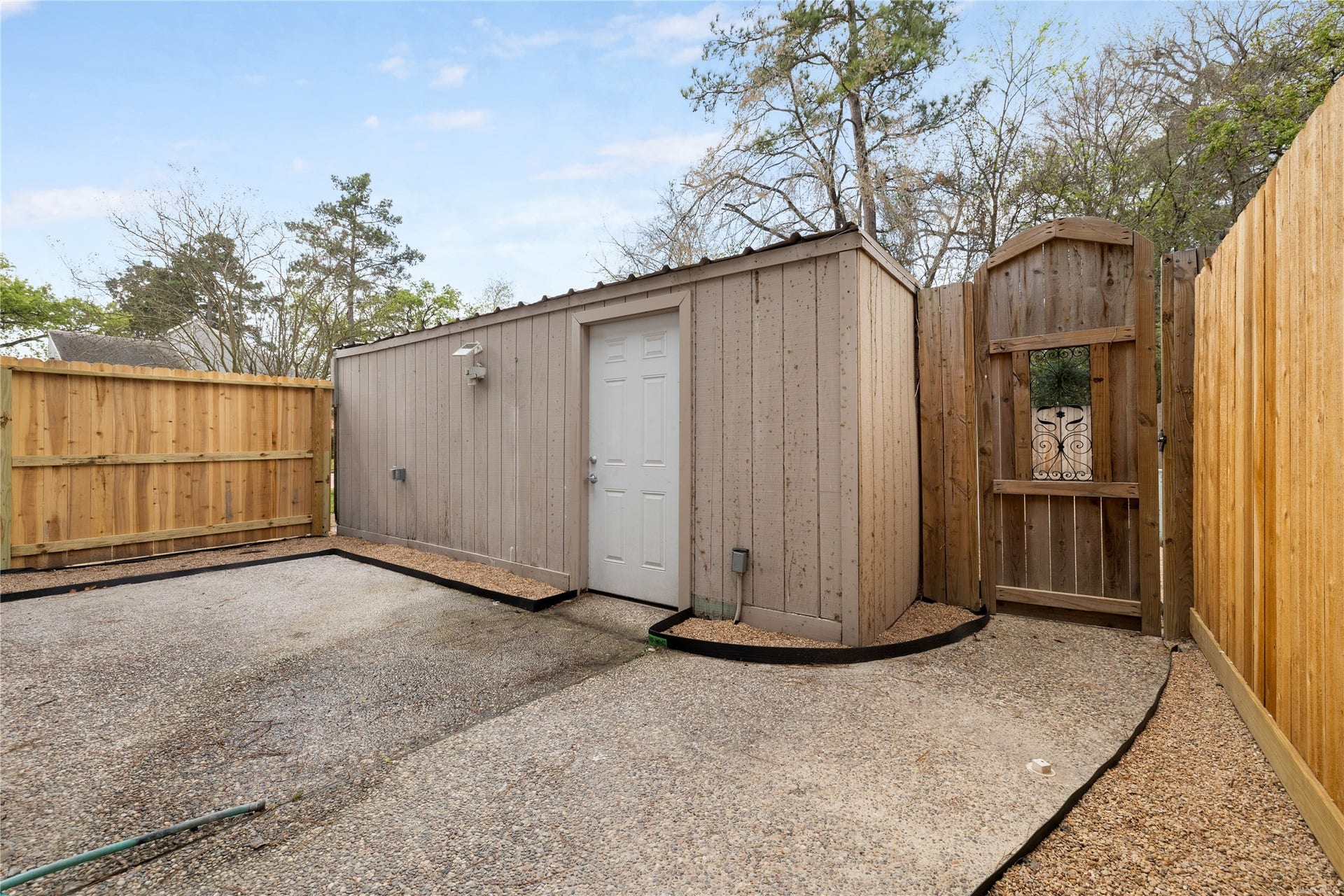 2103 Lake Village Drive, Houston, TX 77339 2103 Lake Village Drive, Houston, TX 77339