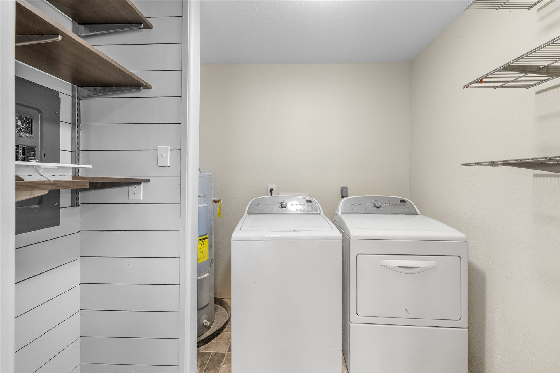 2103 Lake Village Drive, Houston, TX 77339 2103 Lake Village Drive, Houston, TX 77339