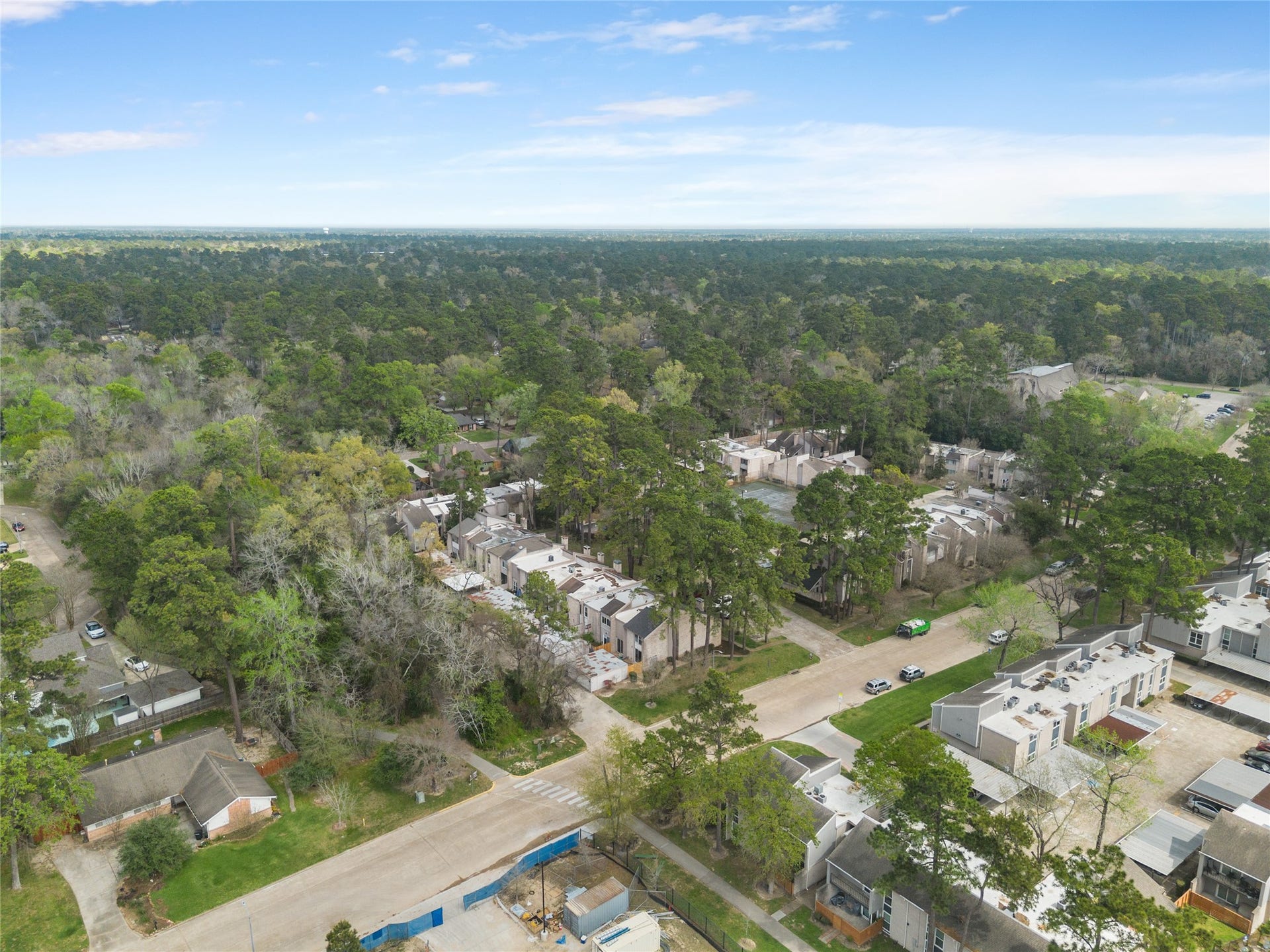 2103 Lake Village Drive, Houston, TX 77339 2103 Lake Village Drive, Houston, TX 77339