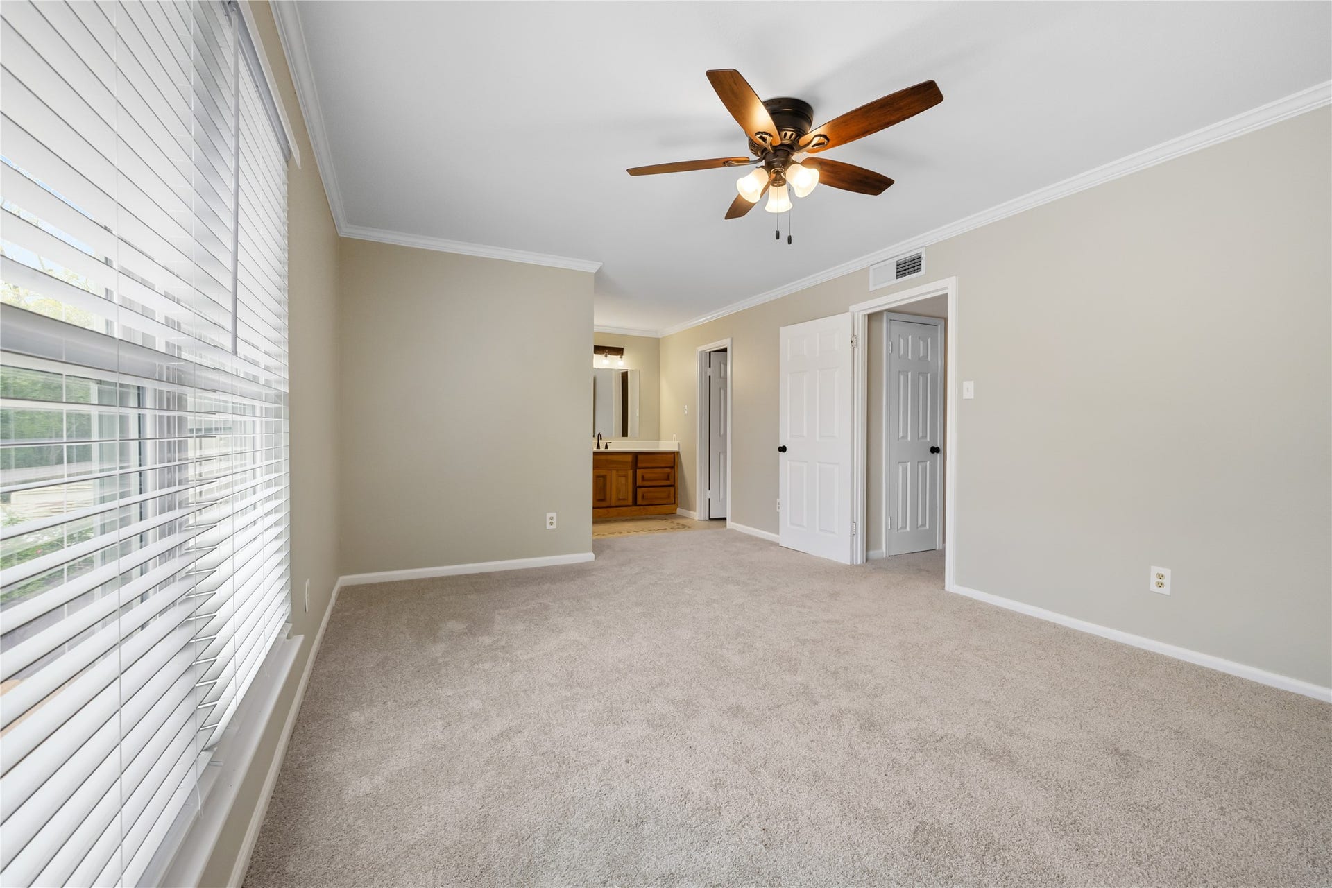 2103 Lake Village Drive, Houston, TX 77339 2103 Lake Village Drive, Houston, TX 77339