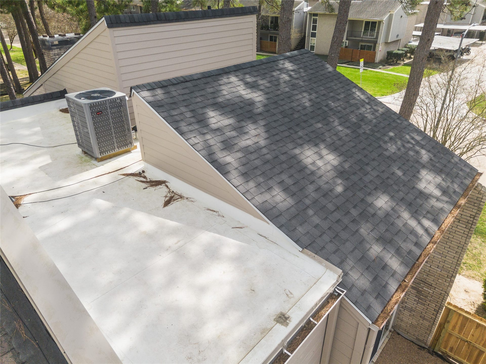 2103 Lake Village Drive, Houston, TX 77339 2103 Lake Village Drive, Houston, TX 77339