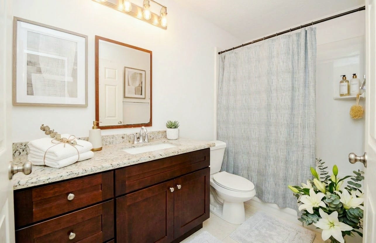 Secondary Bathroom. *Virtually staged.