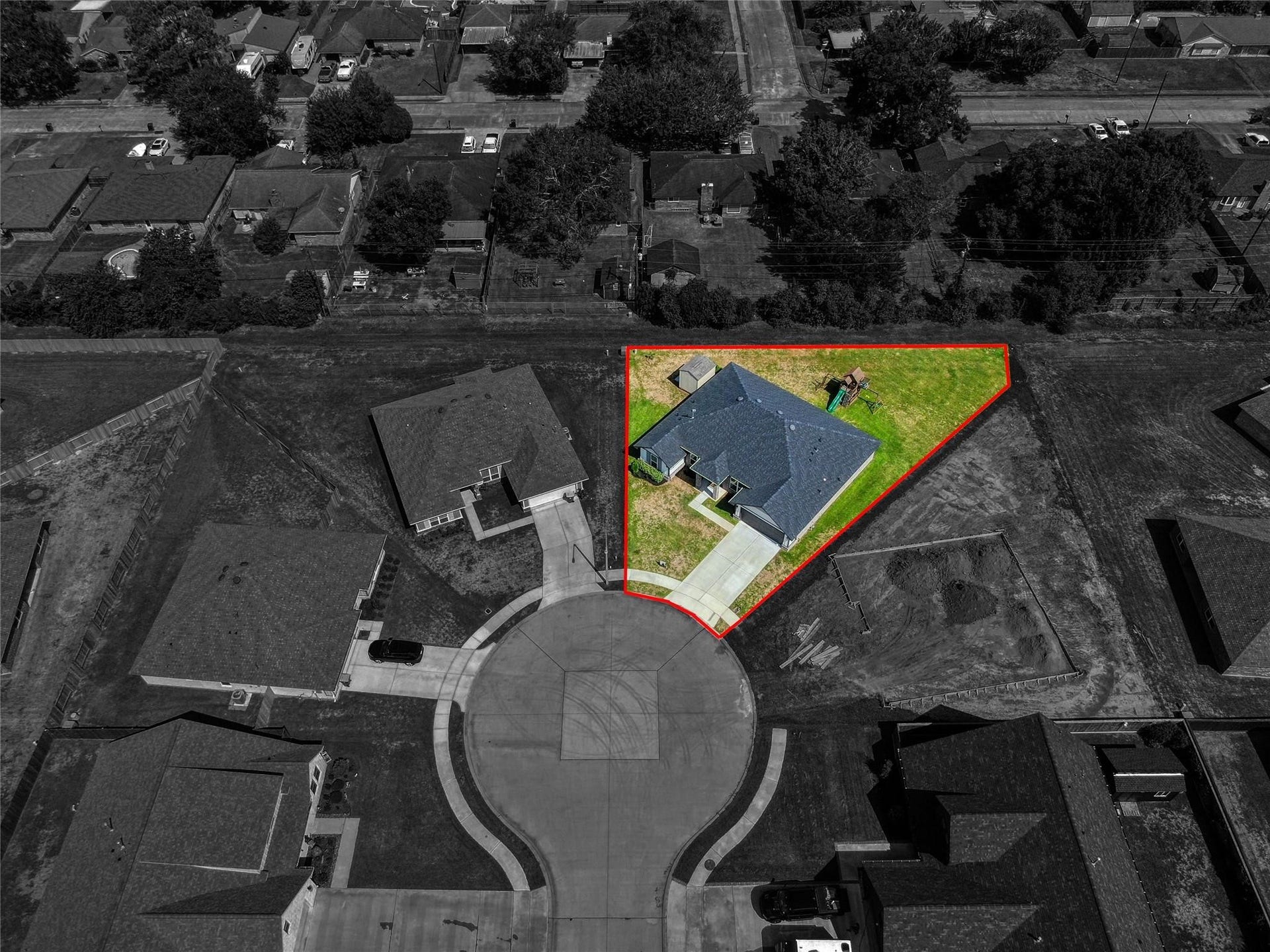 10 Gemstone Court, Angleton, TX 77515 10 Gemstone Court, Angleton, TX 77515
