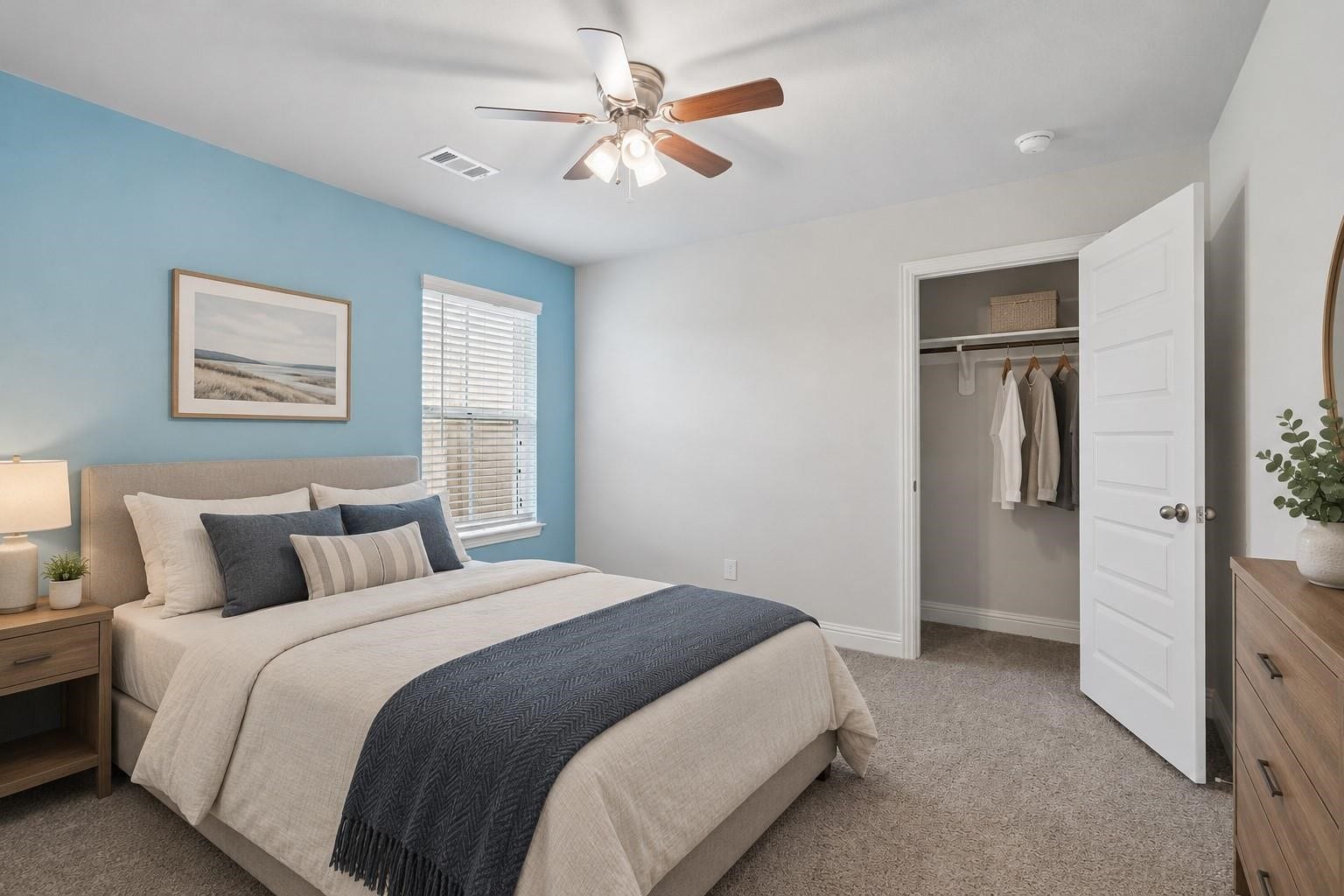 10 Gemstone Court, Angleton, TX 77515 10 Gemstone Court, Angleton, TX 77515