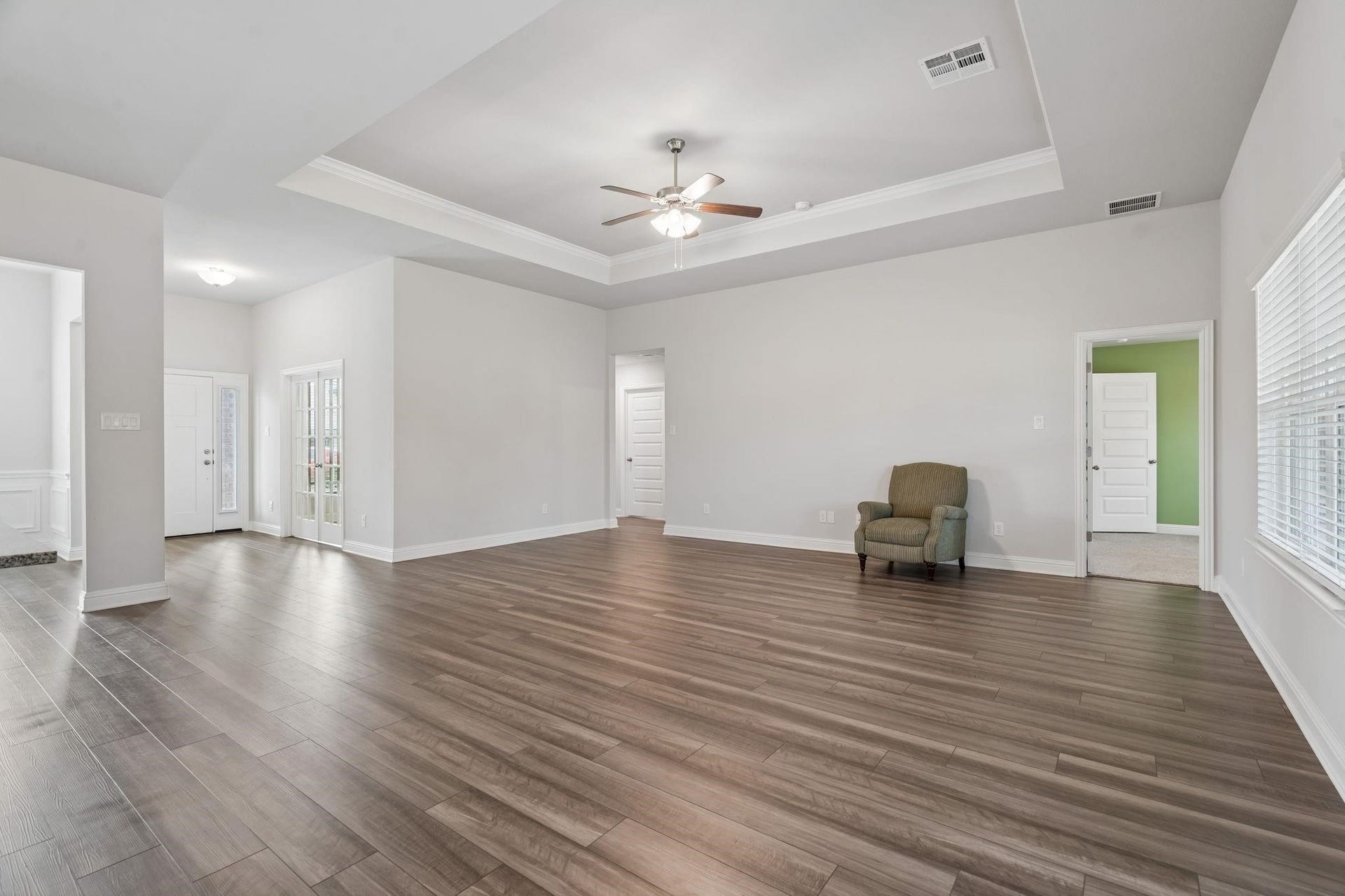10 Gemstone Court, Angleton, TX 77515 10 Gemstone Court, Angleton, TX 77515