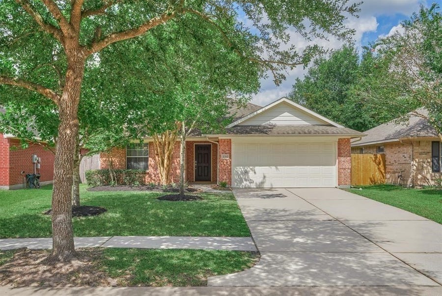 Property photo for 32314 Golden Oak Park Lane, Conroe, TX