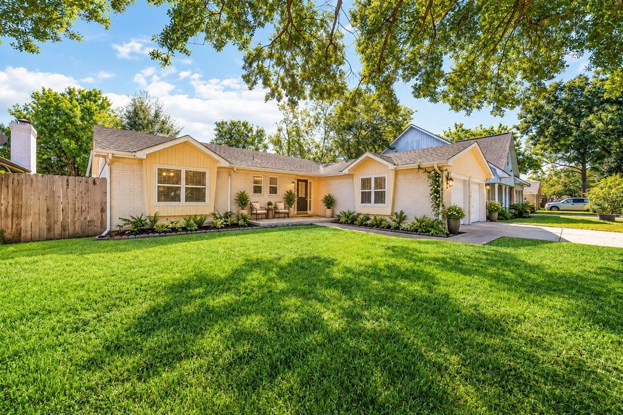 Property photo for 11915 Sea Shore Drive, Houston, TX