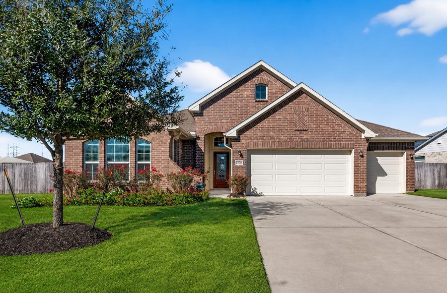 Property photo for 23309 Zinfandel Drive, Alvin, TX