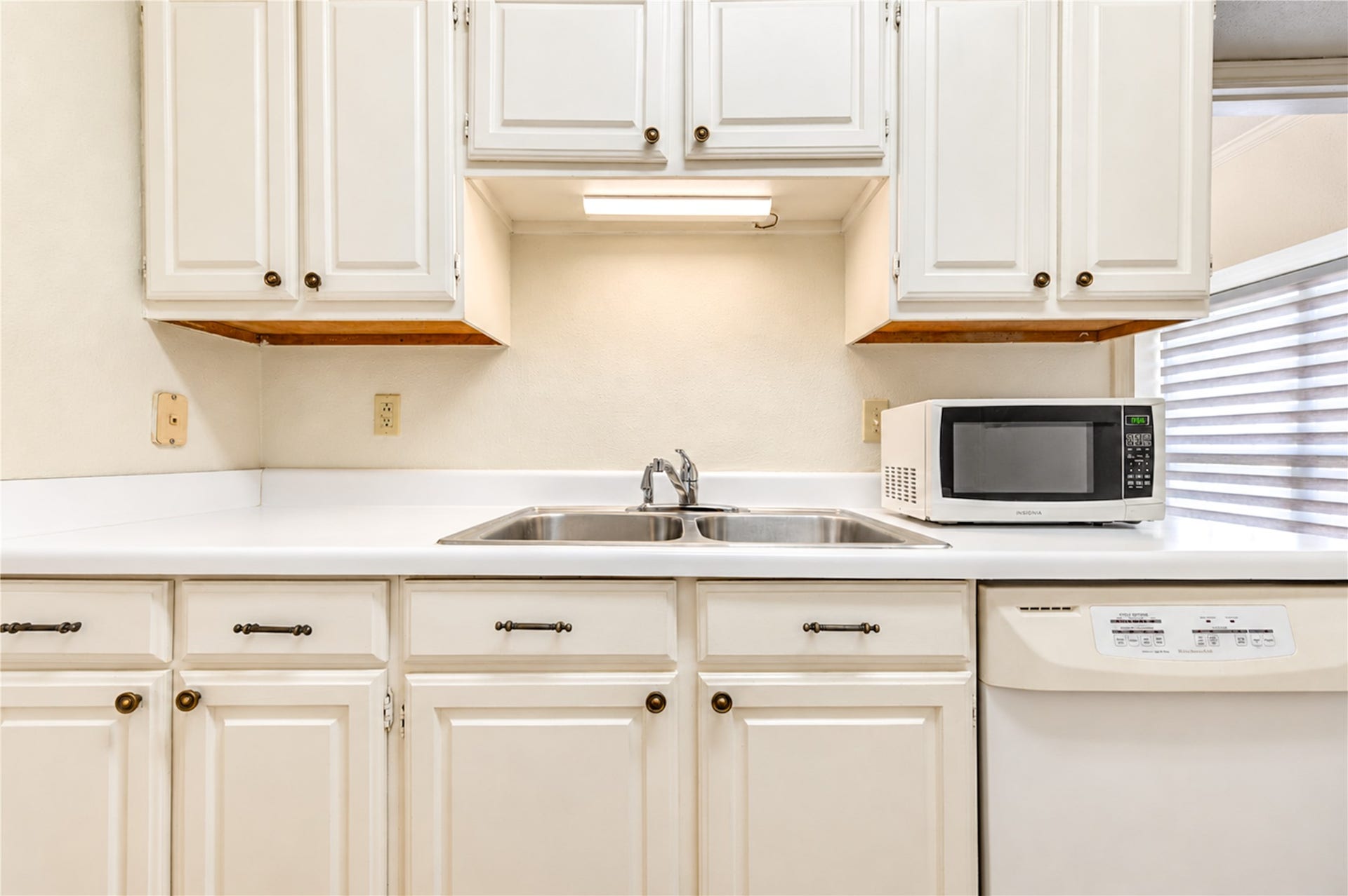 2400 N Braeswood Boulevard, #313, Houston, TX 77030