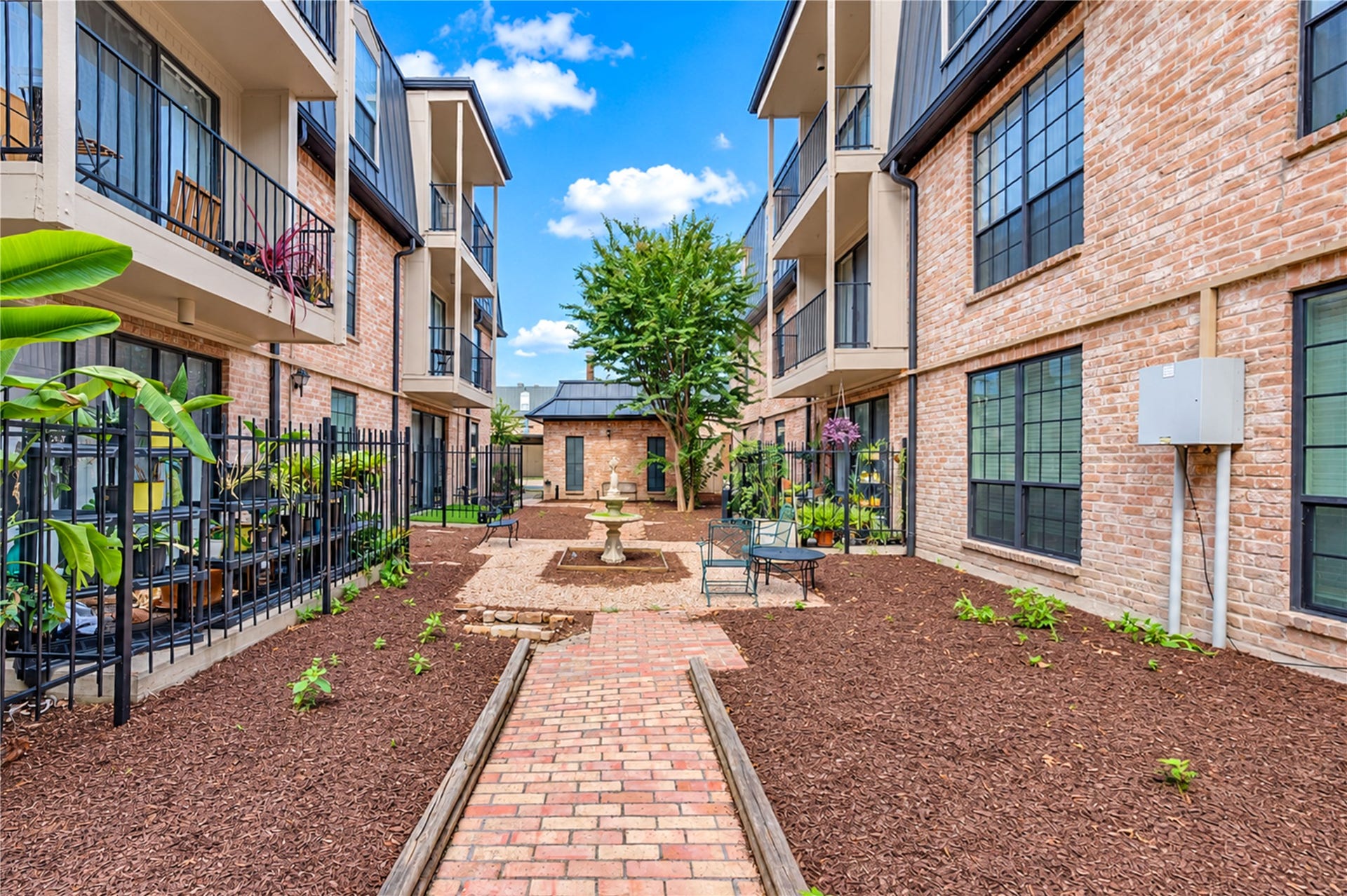 2400 N Braeswood Boulevard, #313, Houston, TX 77030