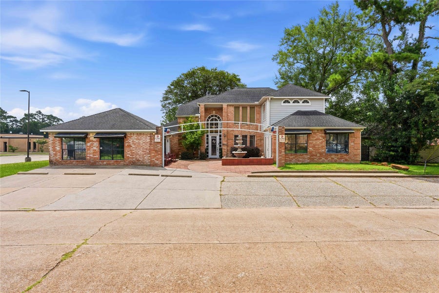 Property photo for 13700 Lakewood Forest Drive, Houston, TX
