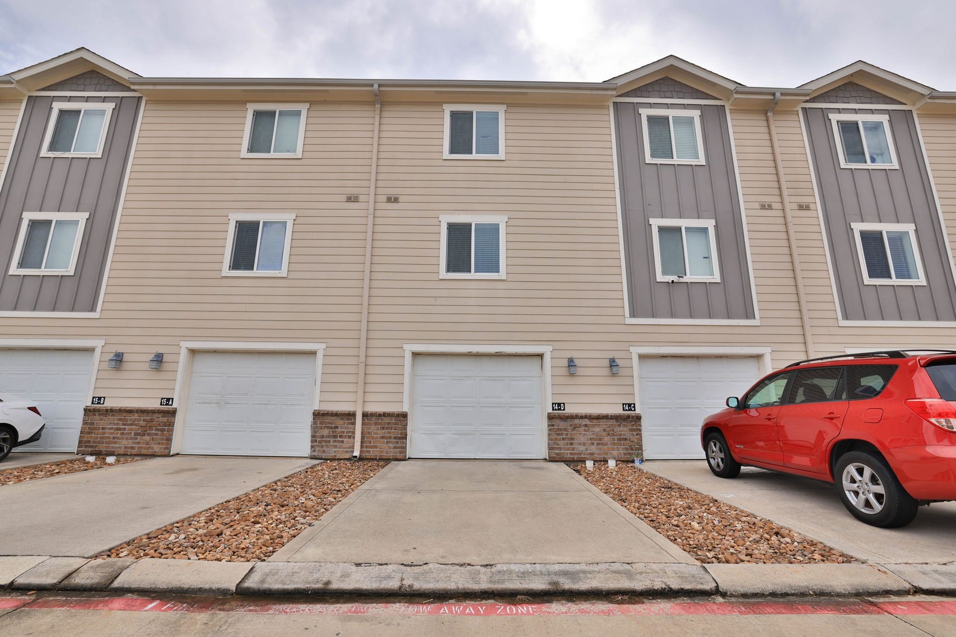 21155 Gosling Road, #14 D, Spring, TX 77388 21155 Gosling Road, #14 D, Spring, TX 77388