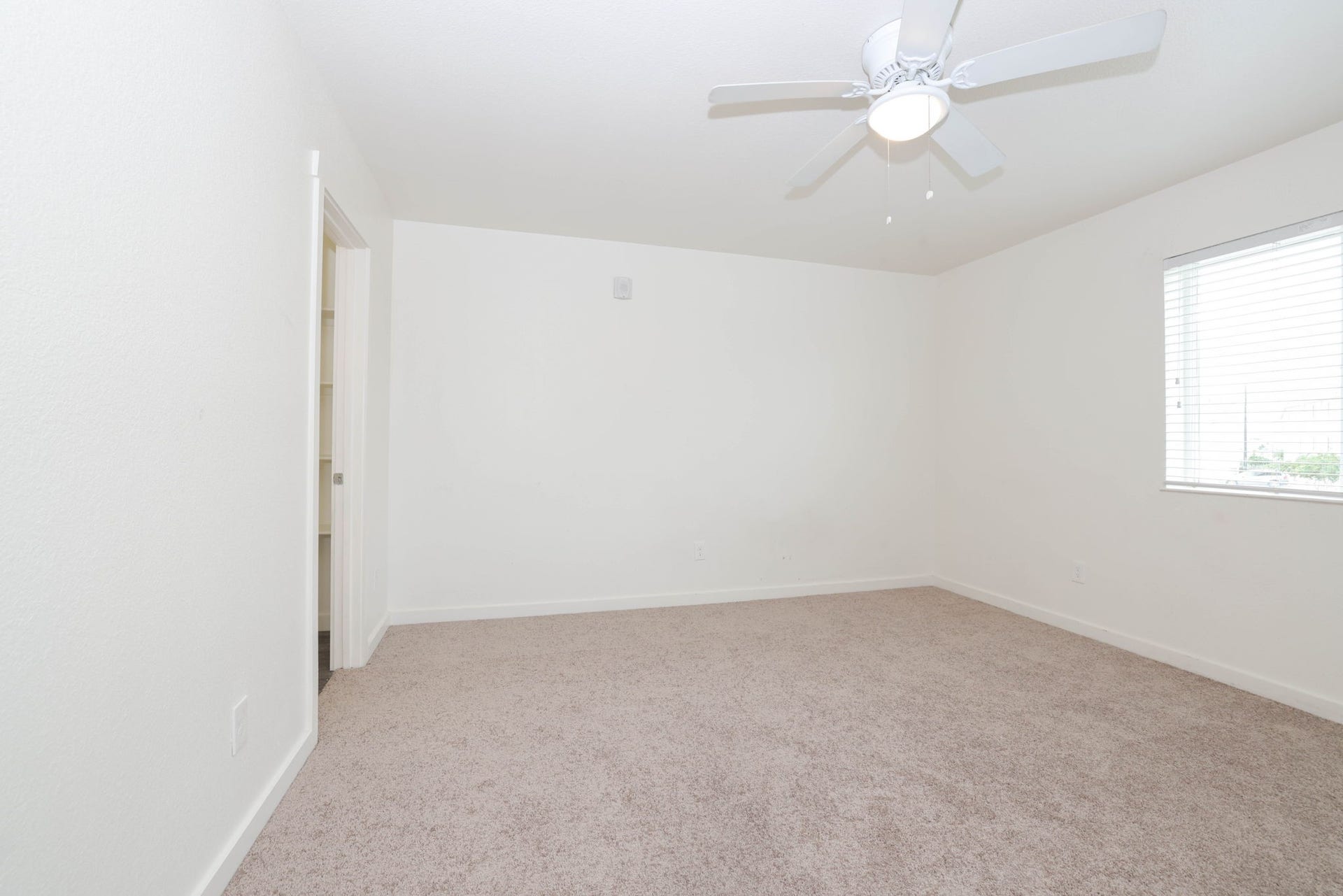 21155 Gosling Road, #14 D, Spring, TX 77388 21155 Gosling Road, #14 D, Spring, TX 77388
