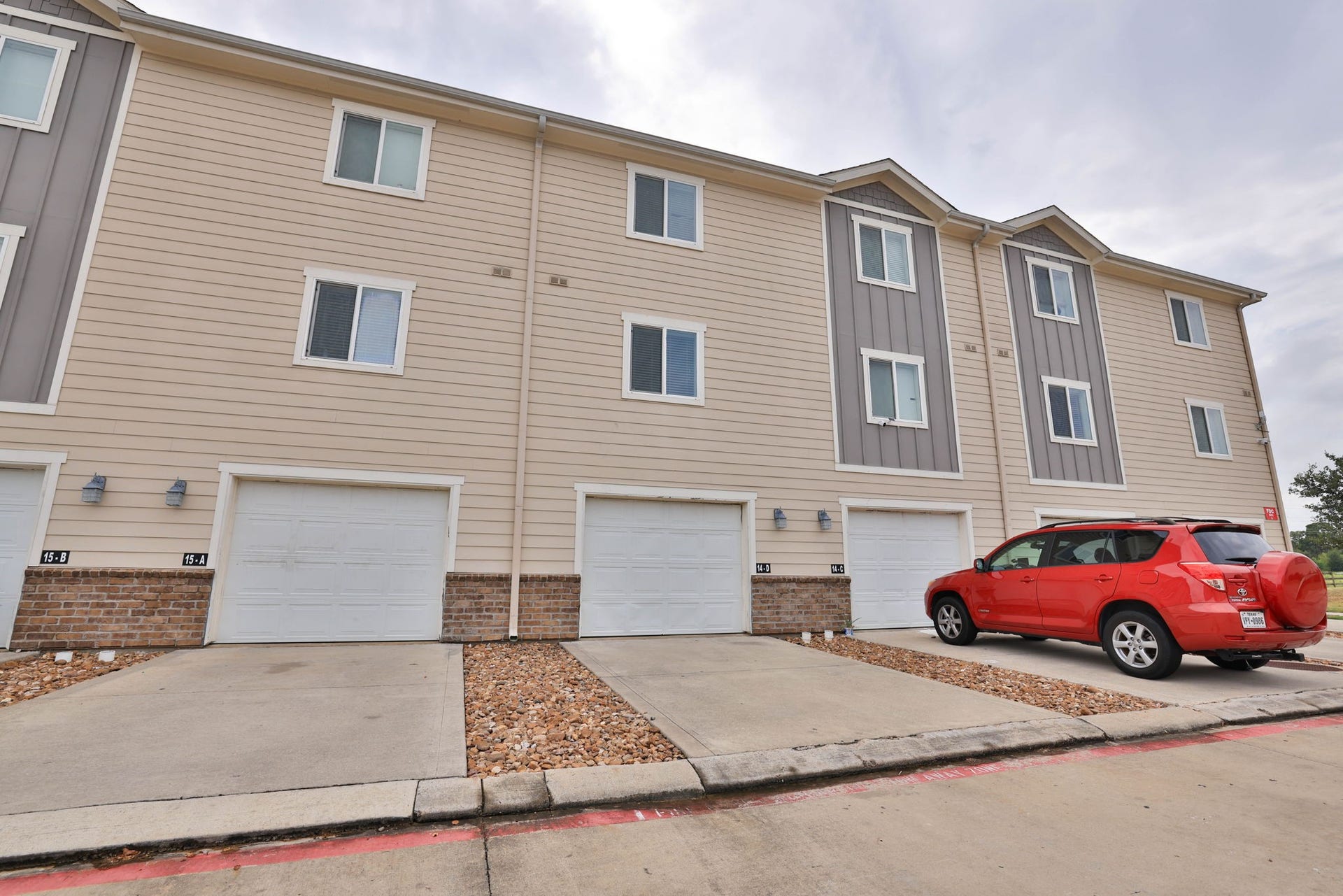 21155 Gosling Road, #14 D, Spring, TX 77388 21155 Gosling Road, #14 D, Spring, TX 77388