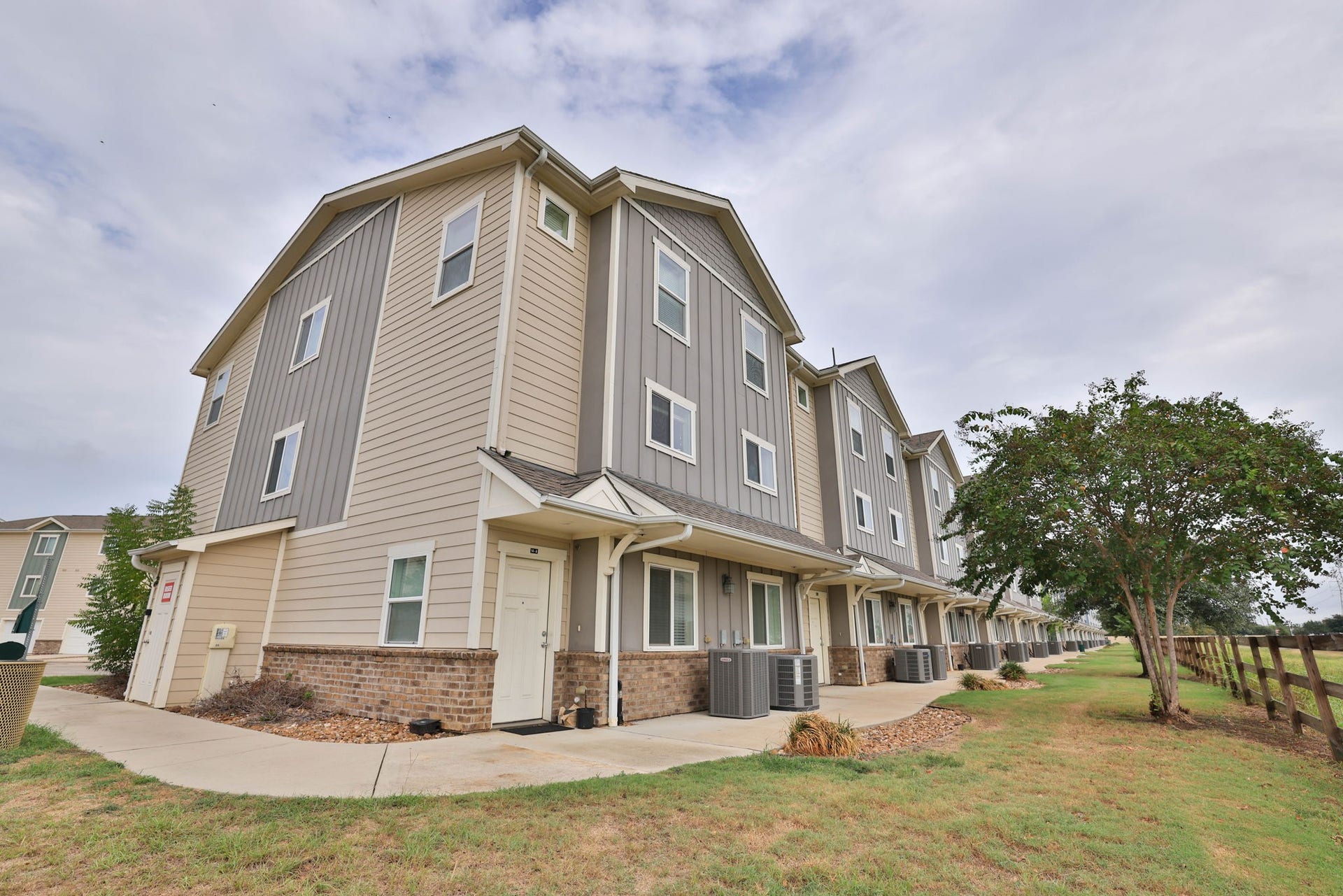 21155 Gosling Road, #14 D, Spring, TX 77388 21155 Gosling Road, #14 D, Spring, TX 77388