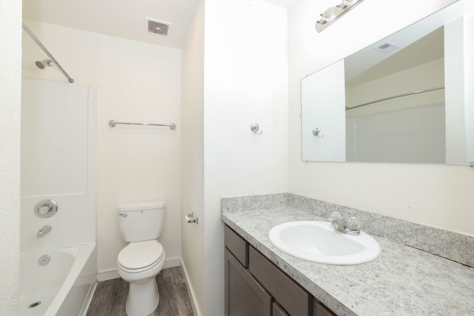21155 Gosling Road, #14 D, Spring, TX 77388 21155 Gosling Road, #14 D, Spring, TX 77388