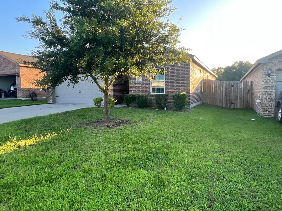 Property photo for 21315 Crimson Orchard Drive, Hockley, TX