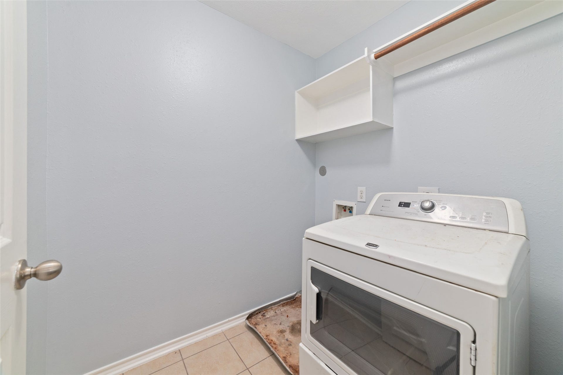 8734 Rainglen Lane, Houston, TX 77044