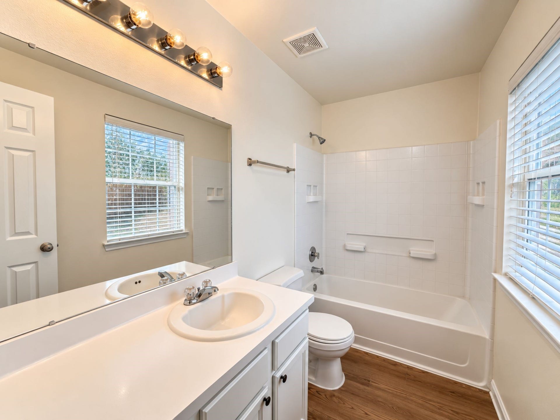 19408 Dry Canyon Court, Katy, TX 77449 Primary Bath