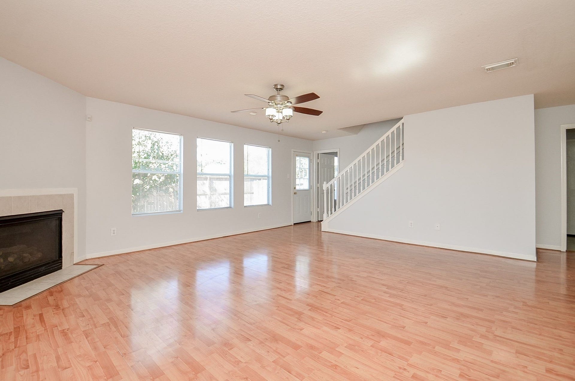 10919 Maple Bough Lane, Houston, TX 77067 10919 Maple Bough Lane, Houston, TX 77067